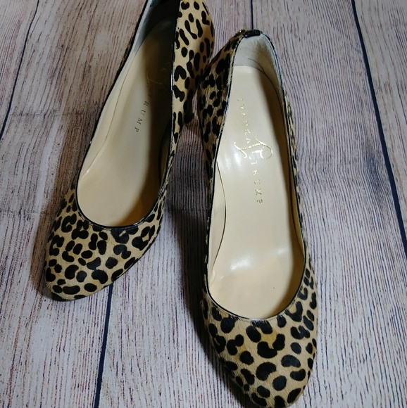 SOLD!❤Ivanka Trump leopard pumps heels size 7 - Picture 7 of 8